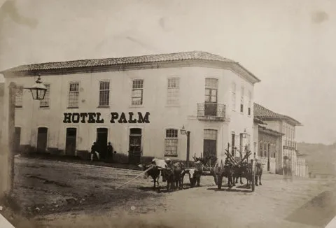 Fotos do IMS mostram a transformação do Centro de São Paulo desde 1860
