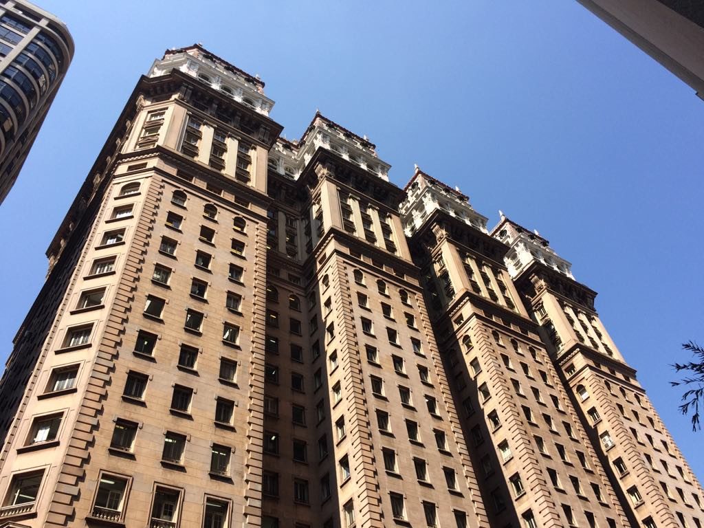 Edifício Martinelli, símbolo do poderio e da decadência da economia cafeeira em São Paulo. Foto: A Vida no Centro